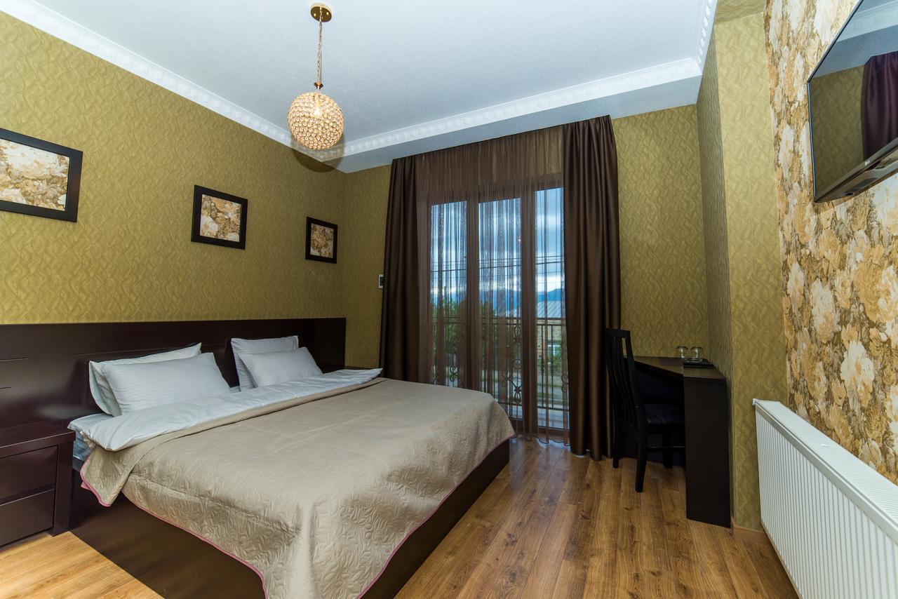 Hotel New Telavi Exteriör bild